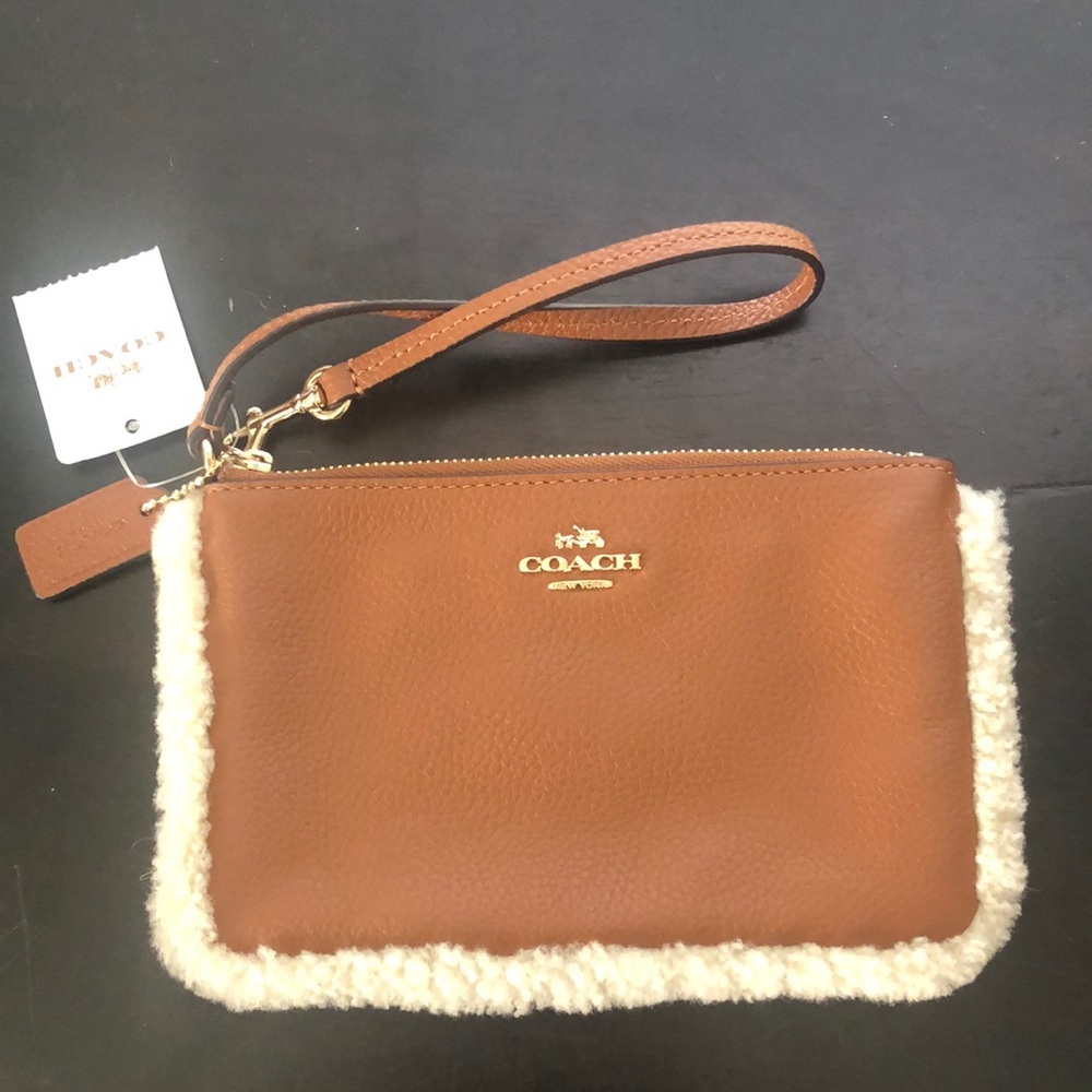 NWT Coach Wristlet - Picture 2 of 2